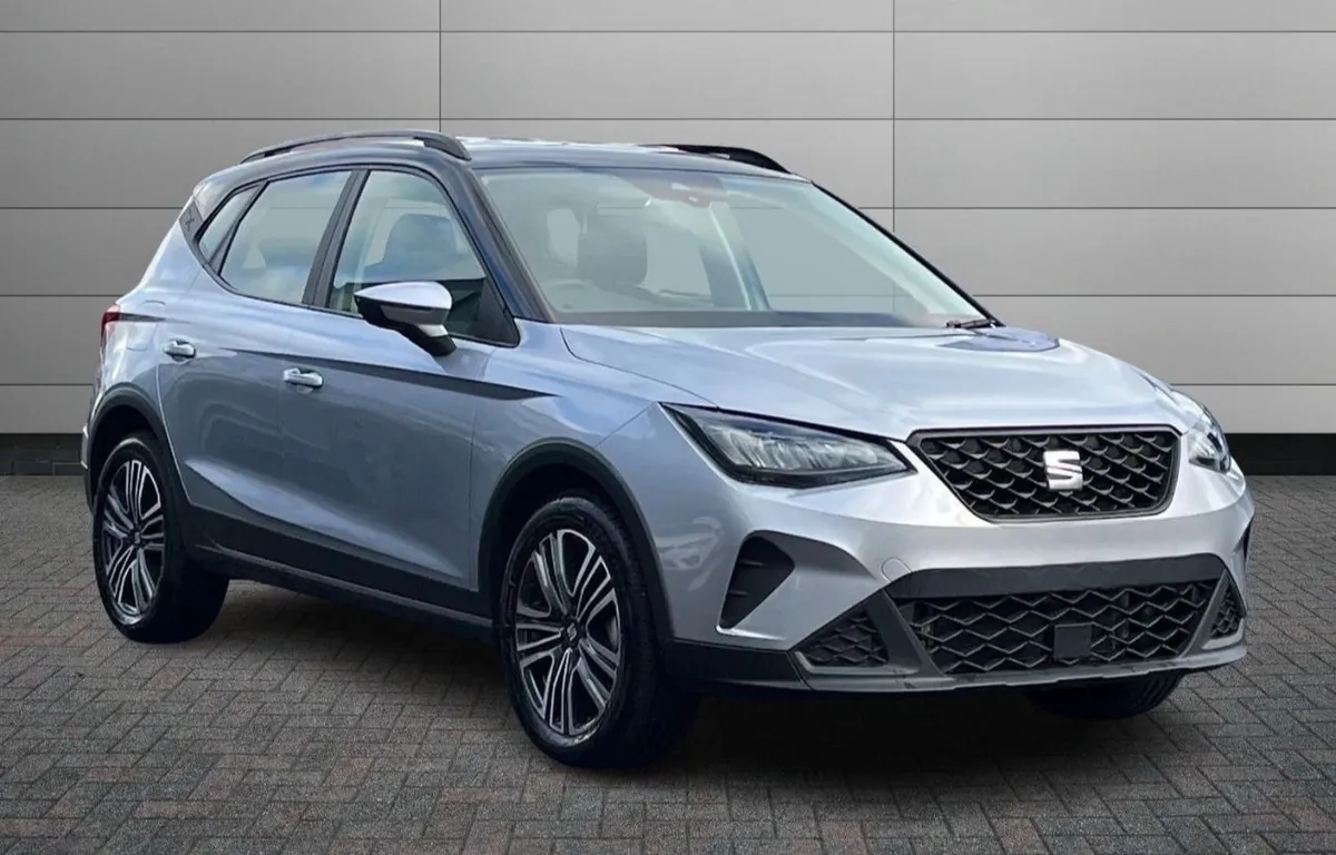 SEAT ARONA TSI SE TECHNOLOGY DSG 2024
