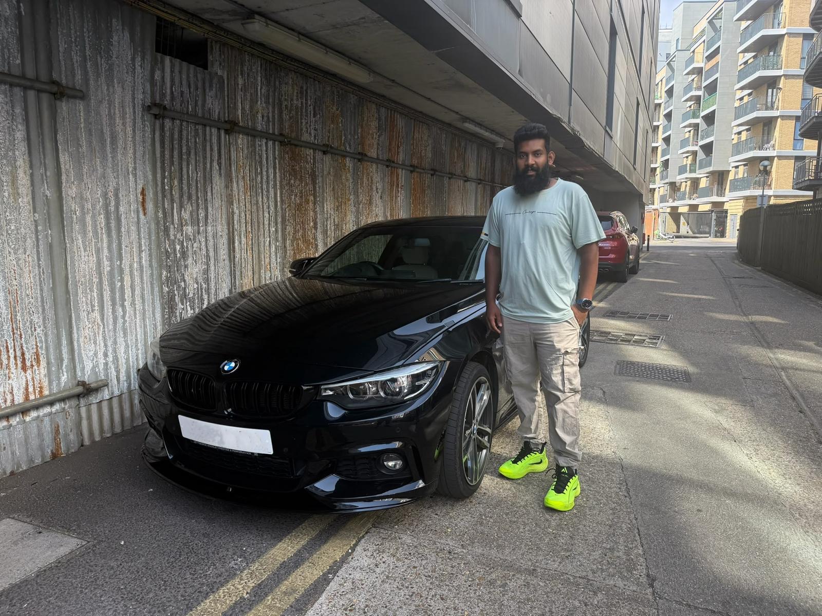 Customer handover with a BMW 4 Series
