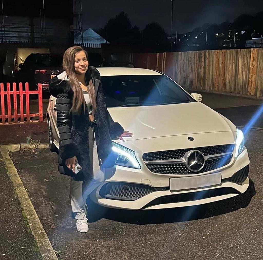Customer handover with a Mercedes-Benz A-Class